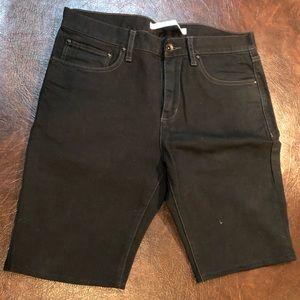 Men’s Urban Outfitters black denim shorts